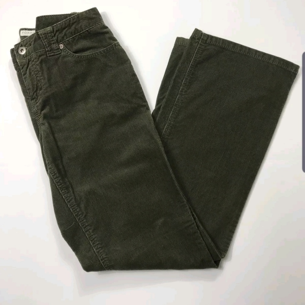 Tommy Hilfiger Women's Low Rise Boot Cut Corduroy